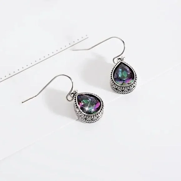 NWOT - Beautiful Multi Color Droplet Style Earrings - Picture 6 of 7